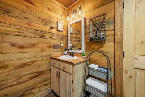 2PM Check In! 5min drive to Downtown Blue Ridge! Hot Tub! Modern/Rustic Cabin! - Image 2