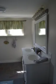 3 Bedroom Cottage on the Shores of Chautauqua Lake - Image 2