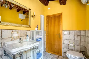 Authentisches Haus in Umbrien mit Charme und Tradition - Image 3