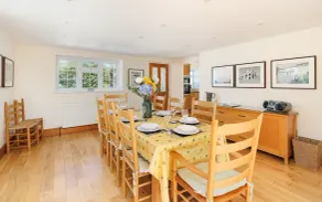Rookley Farm Lodge Charming Manor Pool House with Heated Pool, Tennis Court & Gardens - Isle of Wight Rural Countryside Escape - Image 4