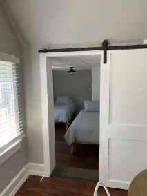 Super clean amazing location downtown Elkhart Lake - Image 4