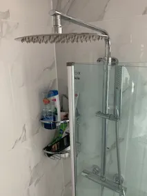 6 Beds FREE WiFi Luxury House Kitchen Shower Brand New Nice View - Image 2