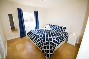Newly Renovated Charming 3 bedroom Las Vegas Home - Image 5