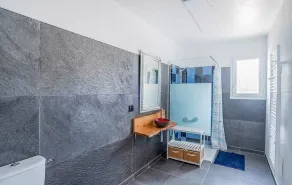 Detached house in Provence verte, near the village center - Image 3