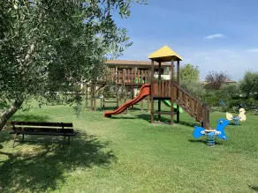 Apartment i Moniga Del Garda med 1 sovrum som kan rymma 4 - Image 2