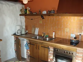 Hyggeligt kyst foran hus med fantastisk havudsigt, pejs og sauna - Image 3