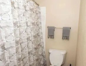 Opulent 1BR Perfectly Fit For COUPLES In MIDTOWN! - Image 3
