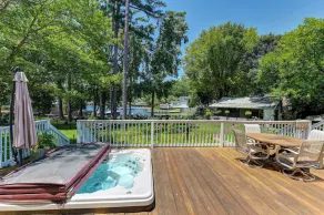 Lake Murray Paradise ~ Lake Front Upstairs Home w / Peninsula Lake Views! - Image 4