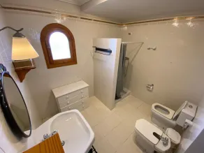 Charmig villa för 8 personer, lugnt, med privat pool och vacker utsikt - Image 4