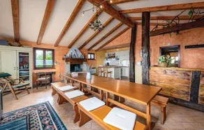 Four-Bedroom Holiday Home In Groznjan - Image 2