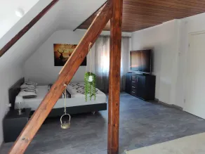 Renoviertes Forsthaus mit Feuerstelle und Kaminofen. Nähe Aussichtpunkt Cloef - Image 4