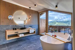 Apartment \"Schwarzhorn\": Mountain View, Infrared Sauna and Feestanding Bathtub - Image 5