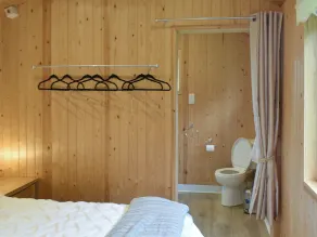 Shepherds Hut 2 At Laddingford - Uk32534 - Image 5