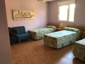 Nice house in the Sierra - Image 4