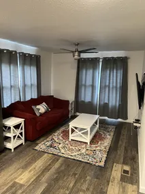 Restored Historic Carriage House walking distance to Downtown and the Riverfront - Image 5