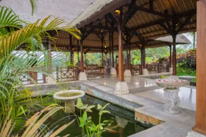 Romantic 1BR private villa for honeymoon, Ubud - Image 2