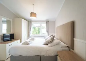 2 bedroom accommodation in Hunstanton - Image 2
