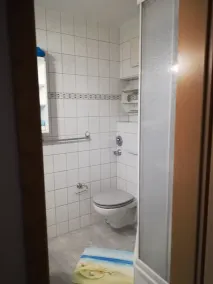 novo apartamento aconchegante centralmente e tranquilamente localizado; Feira em cerca de 25 minutos alcançáveis - Image 3