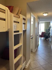 De loin! Meilleur une chambre à Majestic Sun Talk avec le propriétaire direct: appelez 7703019369 - Image 4
