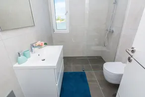 Beautiful 4 bedrooms Villa with a magnificent seaview, swimming pool and terace - Image 2