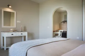 Beachfront Suite No 3 Right on the beach - Image 3