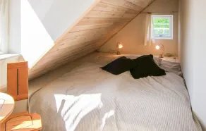 Beautiful Apartment In Gudhjem With 2 Bedrooms - Image 3