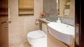 UHOME Executive Apartments - Image 5