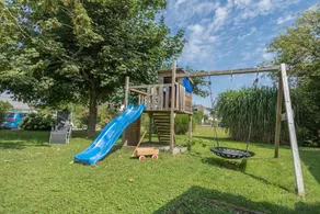 Apartment OG5 in \"Gästehaus Heinemann\" on Lake Constance with Lake View - Image 2