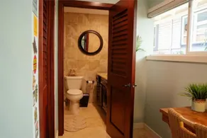 Cool retreat at the entrance to Lanikai-Very Close to Beach-3 Primary Bedrooms - Image 4