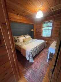 Cabane romantique secrète de Caroline du Sud avec Big Green Egg Grill - Image 3