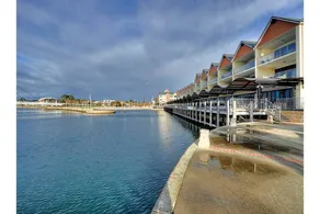 Dolphin Quay Apartments - Image 2