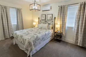 Small Town Apartment near covered bridge - Image 5