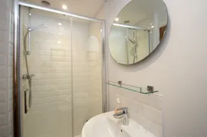 Holiday Home for 5 people close to Hamble Village centre and Marinas - Image 5