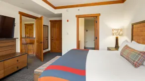 #1310A | 2bdrm | Let It Snow | 3rd Floor Mountain and Spruce Peak Views - Image 5