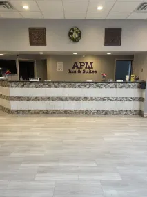 Apm Inn & Suites - Image 2
