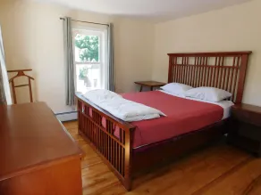 Chic intown house convenient to city amenities and Acadia National Park - Image 2