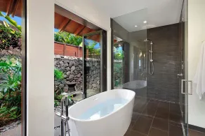 Hale Kai Malia: Spacious, Stylish Ocean View Villa - Image 3