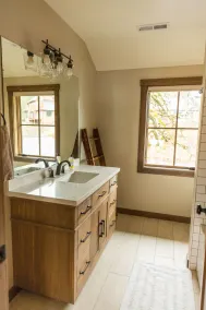 Newly built Mosier Bluff home-3 Bed, 3.5 Bath Spectacular River View and Hot Tub - Image 4