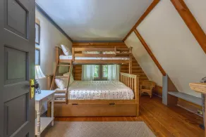 Cabane avec jacuzzi, barbecue et terrasse - Image 5