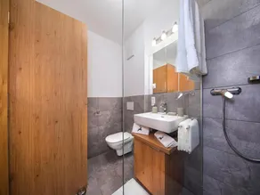 Modern apartment in Neukirchen - Image 5