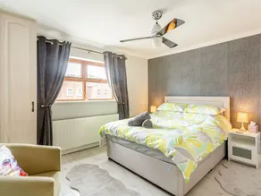 Alojamiento de 2 habitaciones en Selby - Image 3