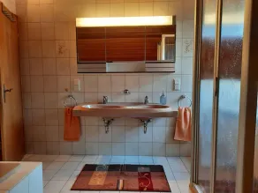 Vacation apartment (90sqm) in a quiet location right on the edge of the forest - Image 3
