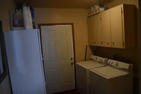 Cute 2 Bedroom Home Near Bay with creek right in the backyard! - Image 2