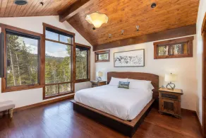 Breathtaking Views in Secluded Luxury Cabin in Breckenridge - Image 4