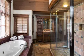 67-acre Snake River ranch - Image 2