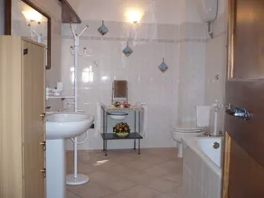 CASA LA TORRE i den lilla umbriska byn Macerino - Image 2