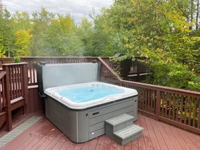 CR1 Top Rated Ski-In Ski-Out Townhome Great views fireplaces fast wifi AC - Short walk to slopes - Image 4