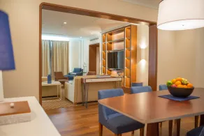 Luxury Regent Penthouse with Sea and Mountain View for 6 People - Image 2