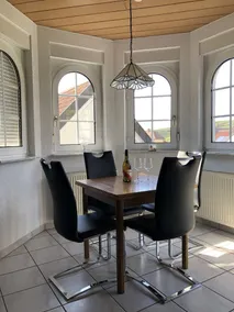 Apartment with terrace and view of the vineyards - Image 4