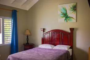 Une maison loin de chez soi est une villa située dans une communauté fermée et calme à St Ann. - Image 5